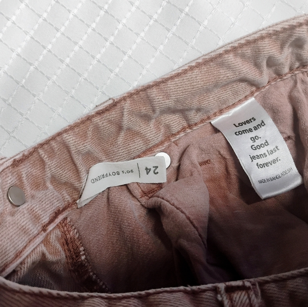 PacSun Distressed Pink Jeans with flower Design - Picture 7 of 8